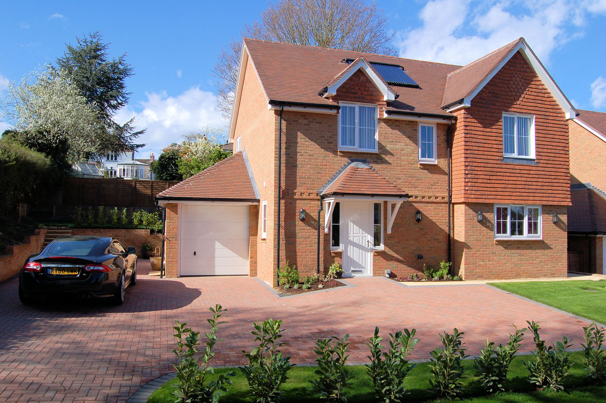 Lowlands, Farnham